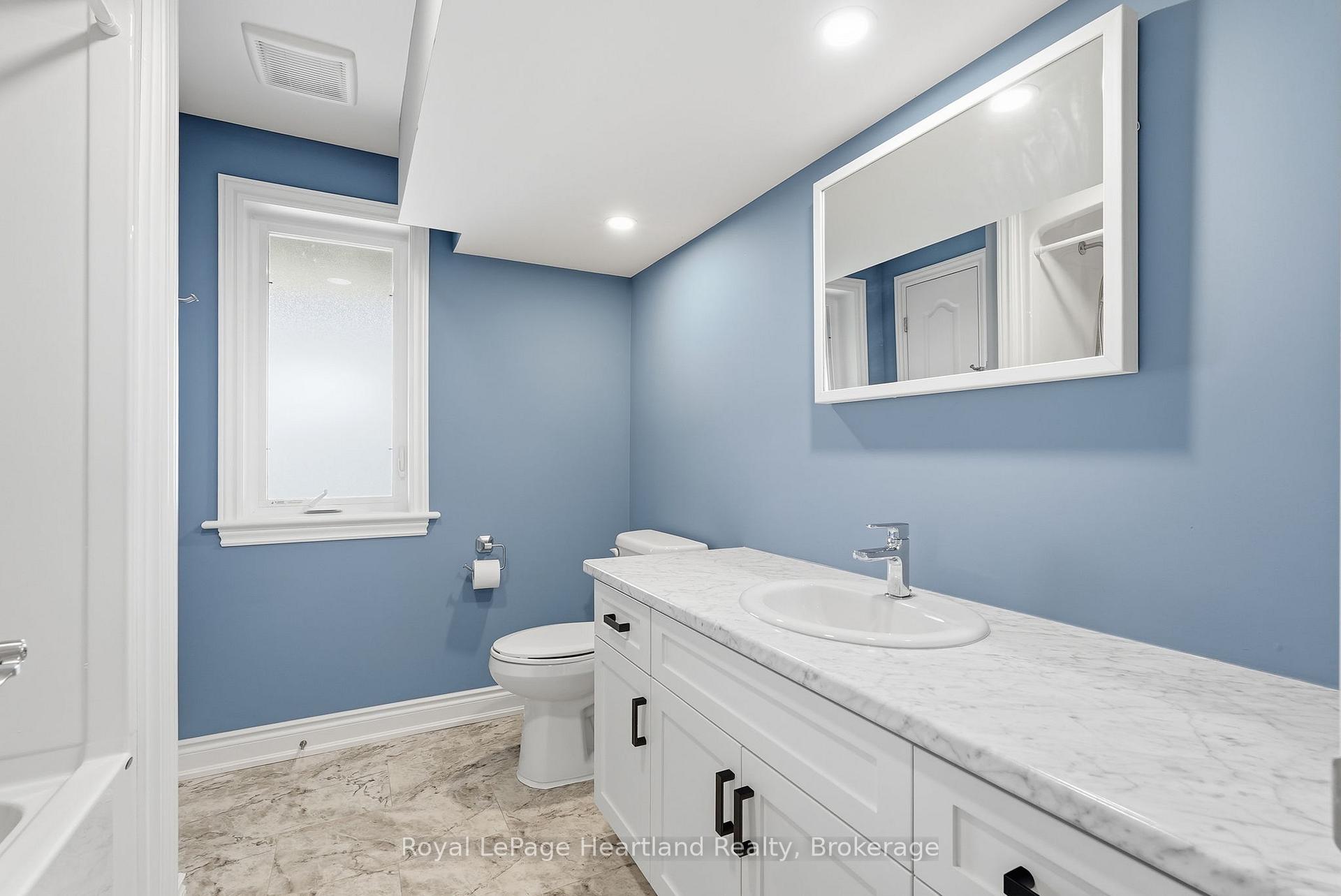 Photo 29 of 10 Minto Street S, Minto — HOMEH