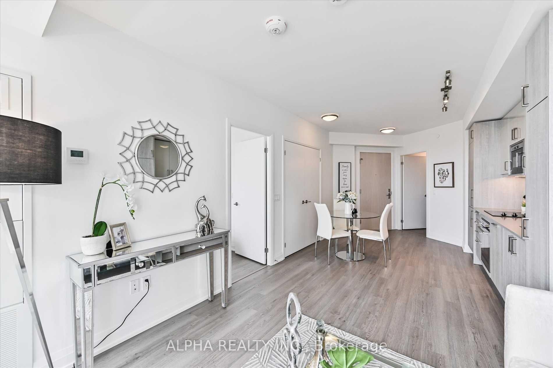 Photo 5 of Unit 2203, 77 Mutual Street, Toronto, Church-Yonge Corridor — HOMEH