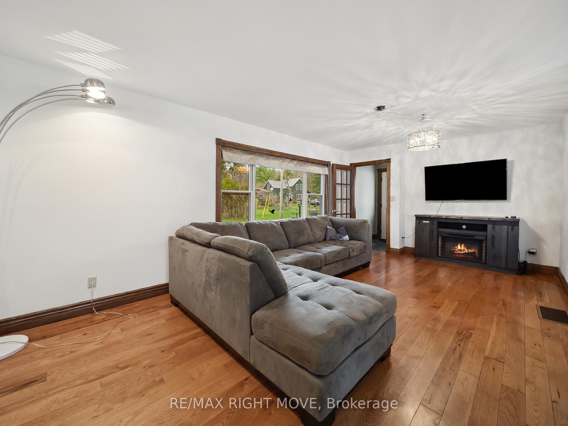 Photo 20 of 1012 Cowbell Lane, Gravenhurst, Morrison — HOMEH