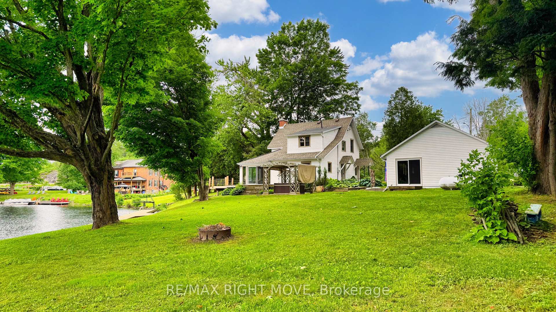 Photo 36 of 1012 Cowbell Lane, Gravenhurst, Morrison — HOMEH