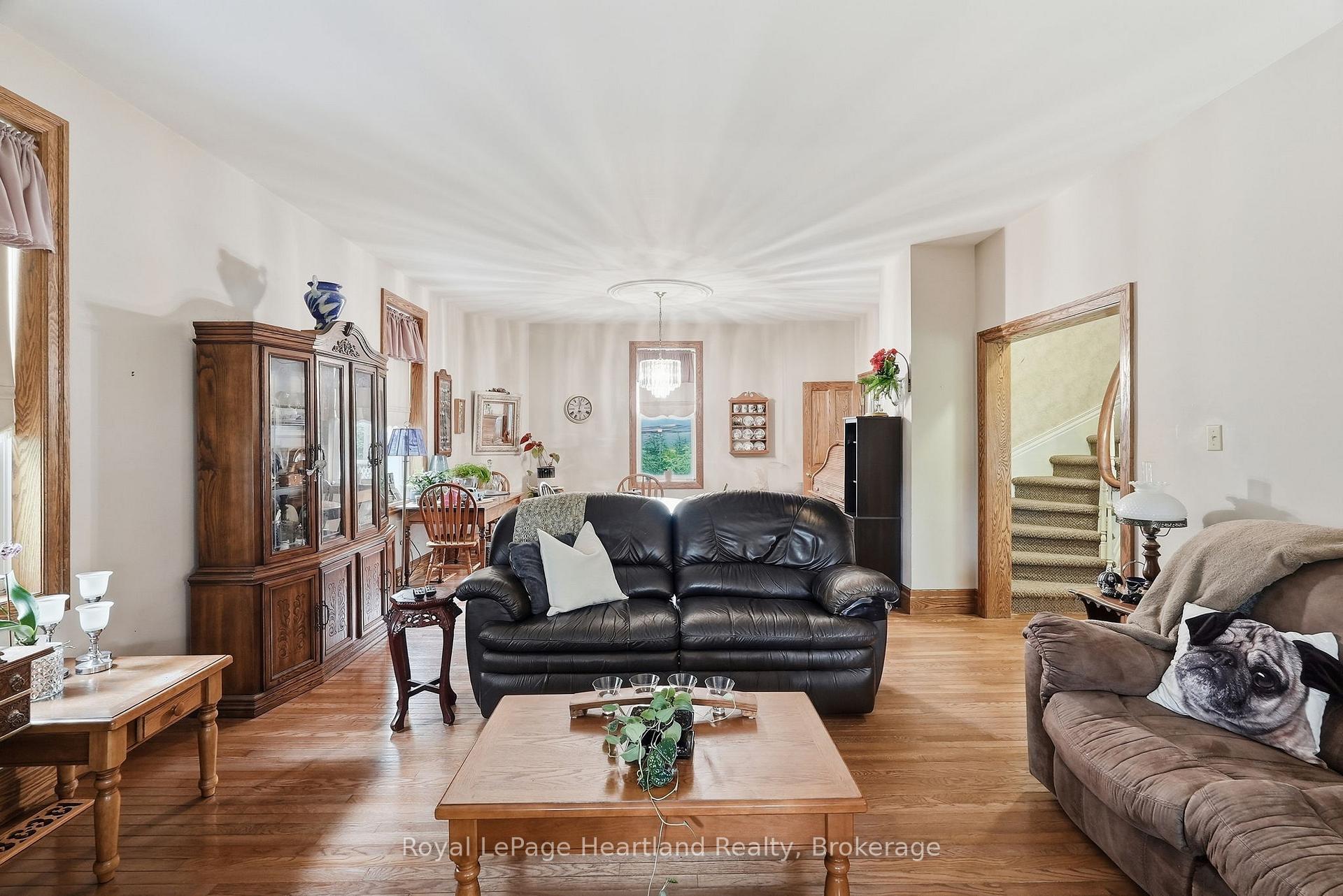 Photo 13 of 2037 Harriston Road, Howick — HOMEH