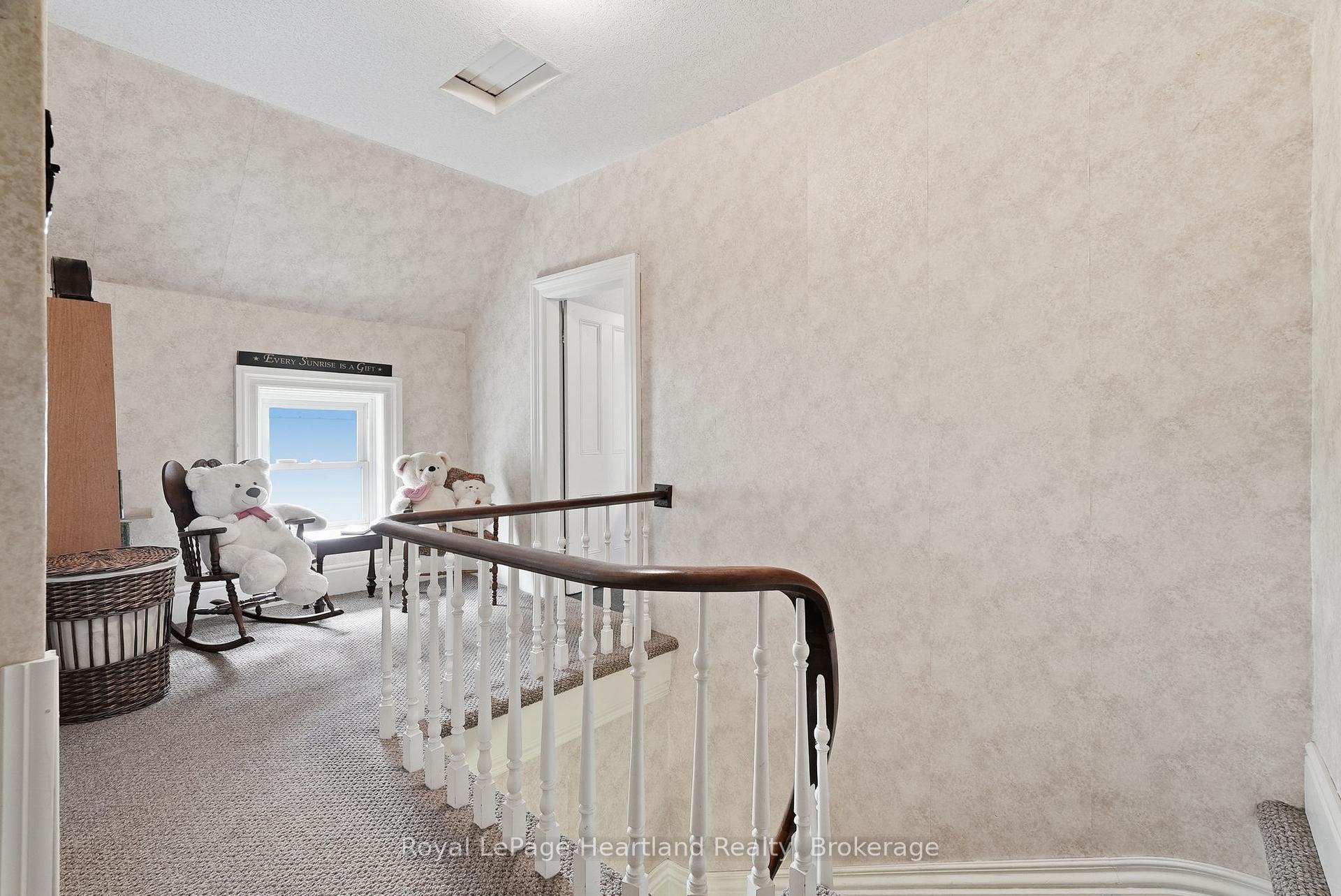 Photo 23 of 2037 Harriston Road, Howick — HOMEH