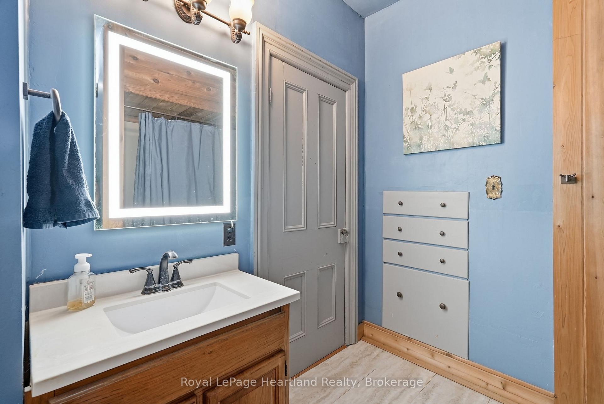 Photo 26 of 2037 Harriston Road, Howick — HOMEH