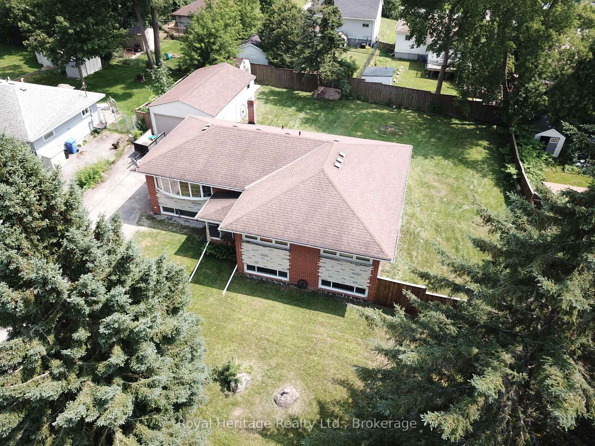 Photo 1 of 135 Silas Boulevard, Georgina, Keswick North — HOMEH