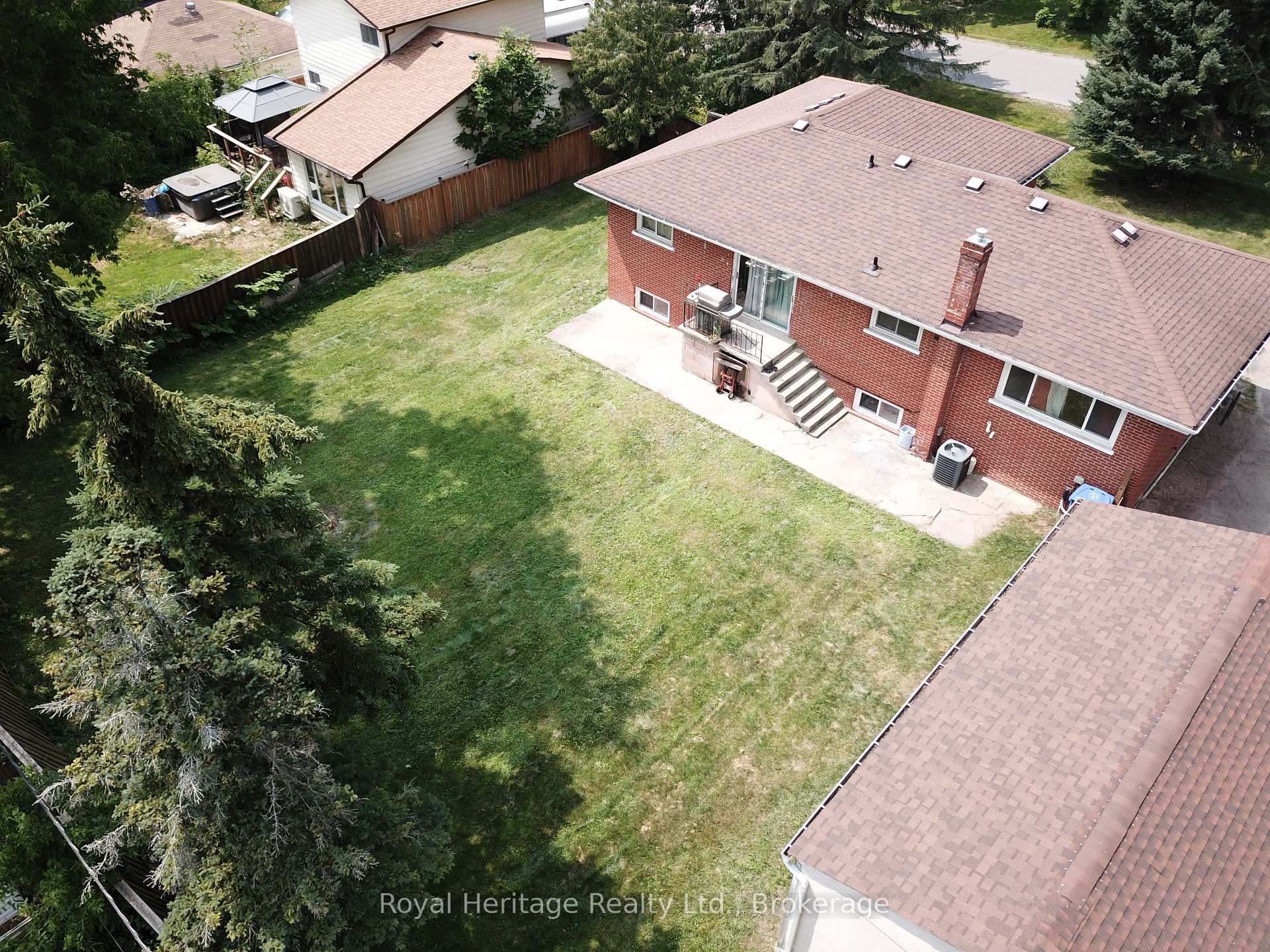 Photo 6 of 135 Silas Boulevard, Georgina, Keswick North — HOMEH