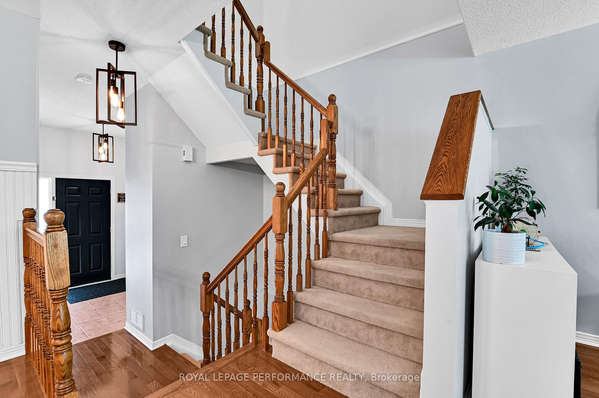 Photo 12 of 10 Rhapsody Lane, Ottawa, Hunt Club Woods — HOMEH