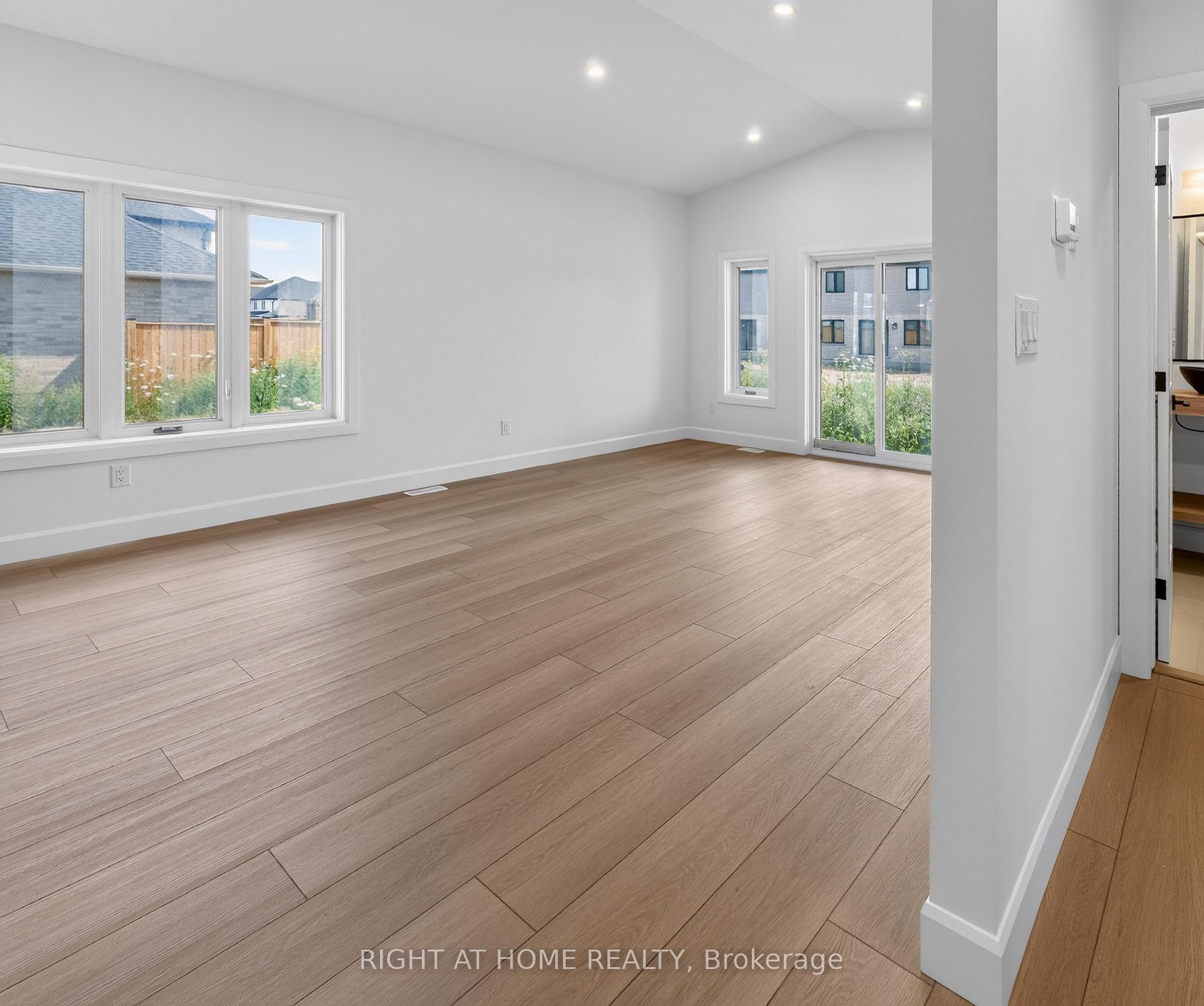 Photo 16 of 173 Renaissance Drive, St. Thomas — HOMEH