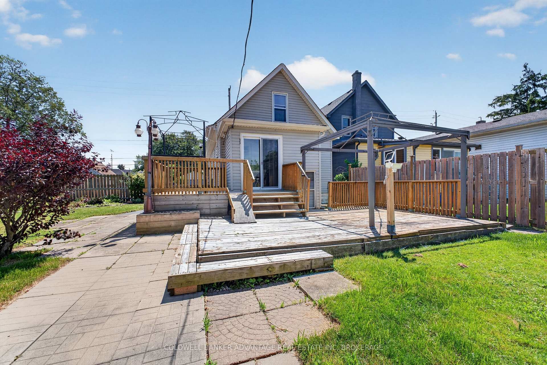 Photo 18 of 229 Broadway Avenue, Welland, Broadway — HOMEH