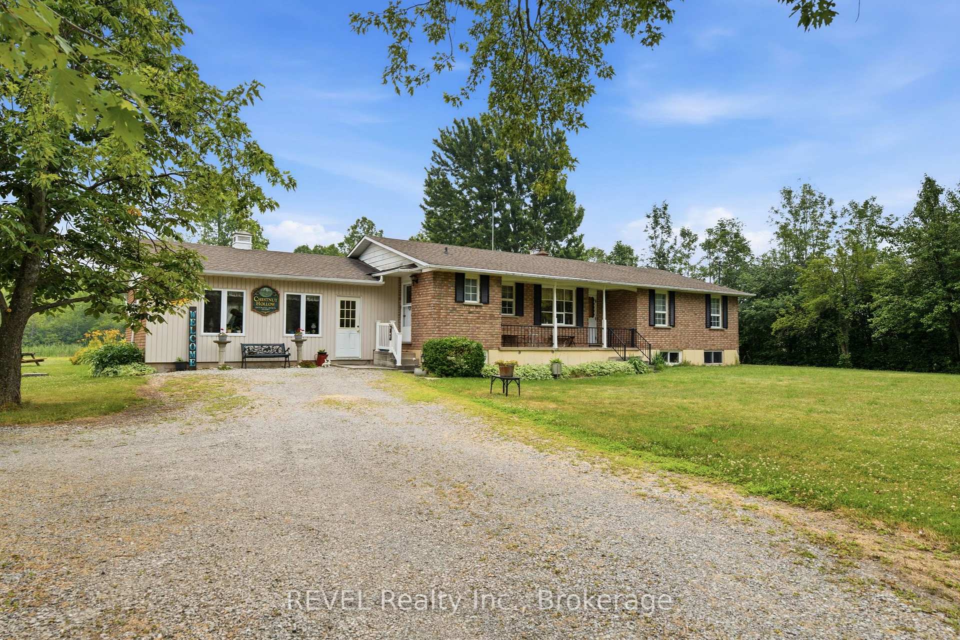 Photo 2 of 4325 White Road, Port Colborne, Bethel — HOMEH