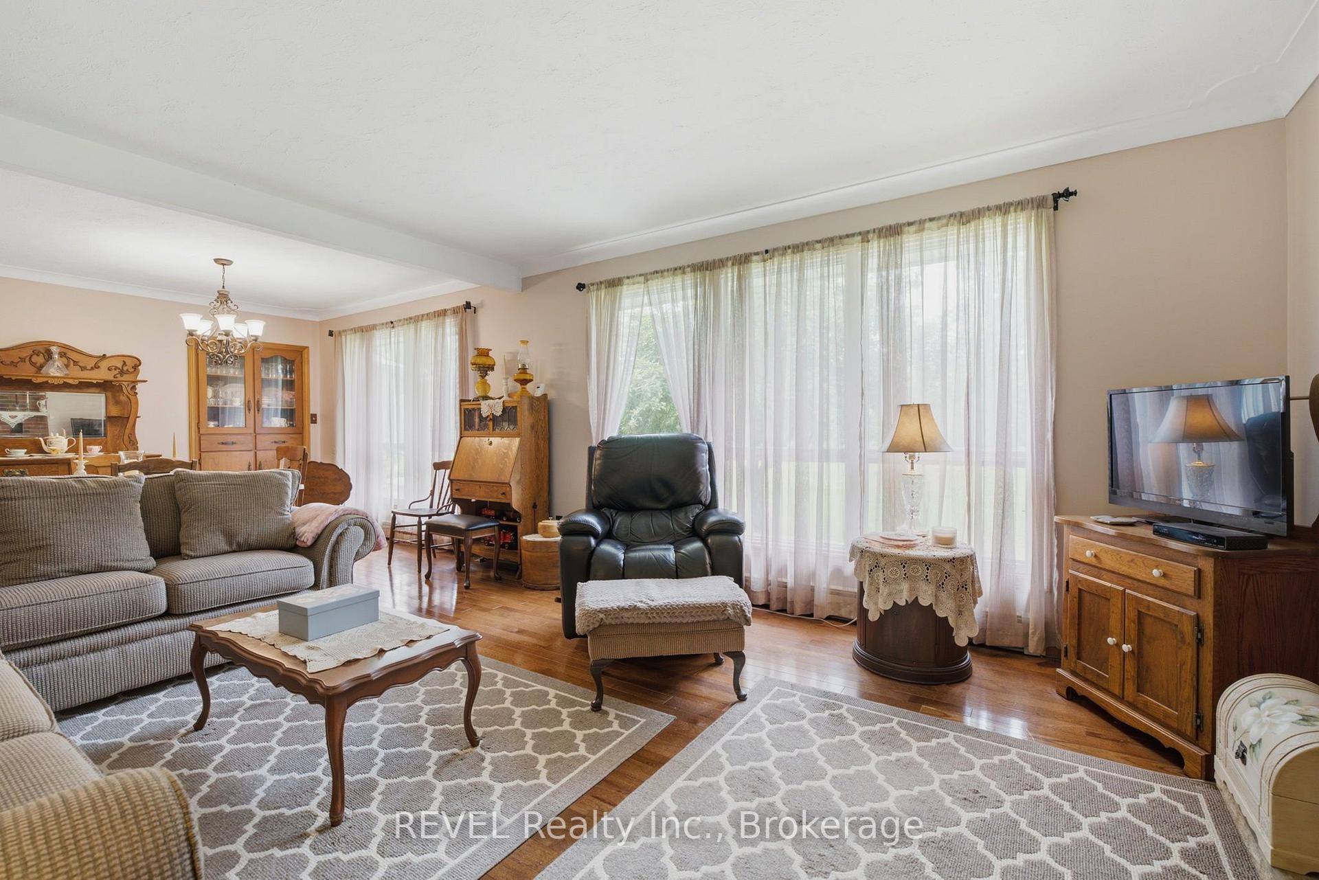 Photo 19 of 4325 White Road, Port Colborne, Bethel — HOMEH