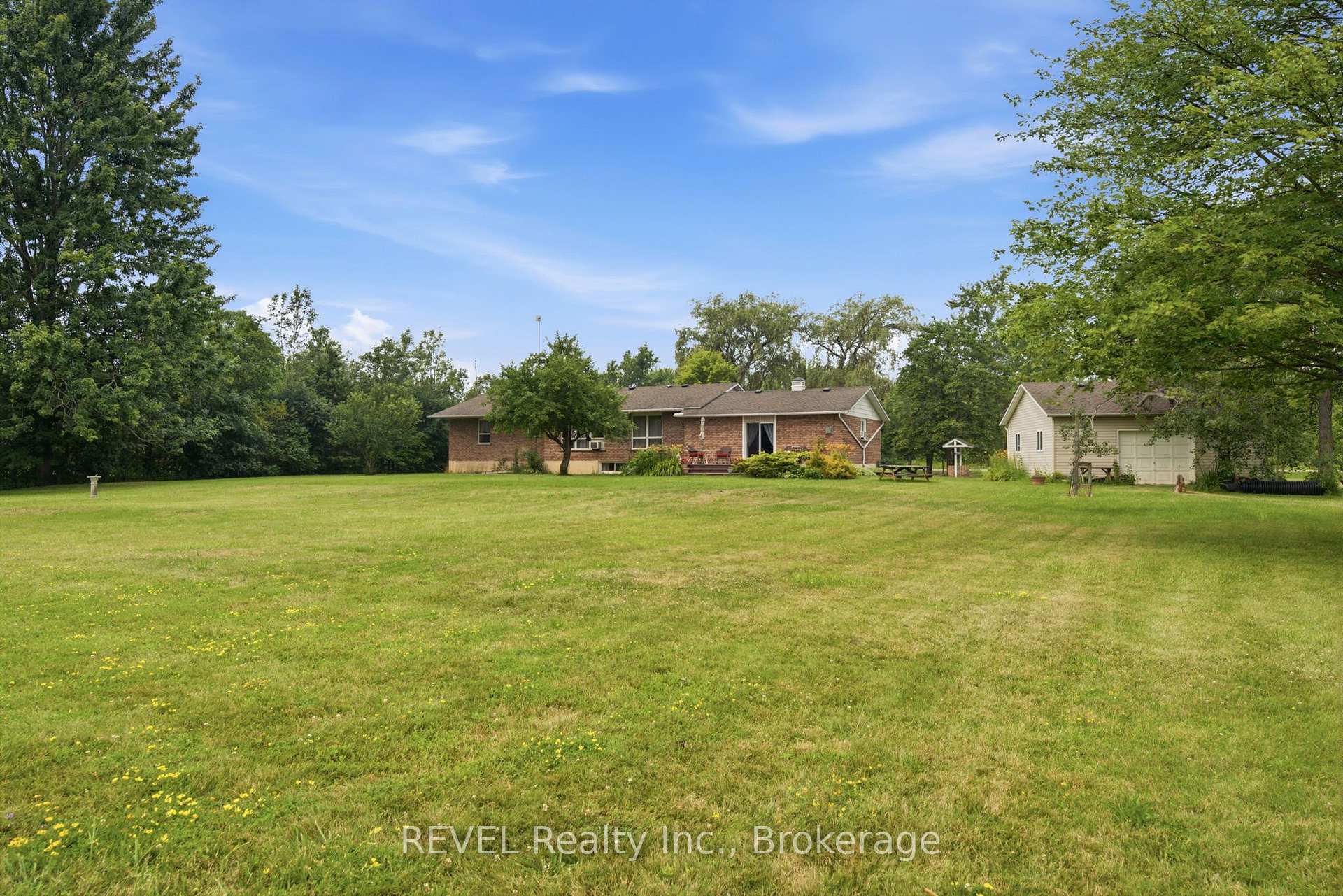 Photo 40 of 4325 White Road, Port Colborne, Bethel — HOMEH