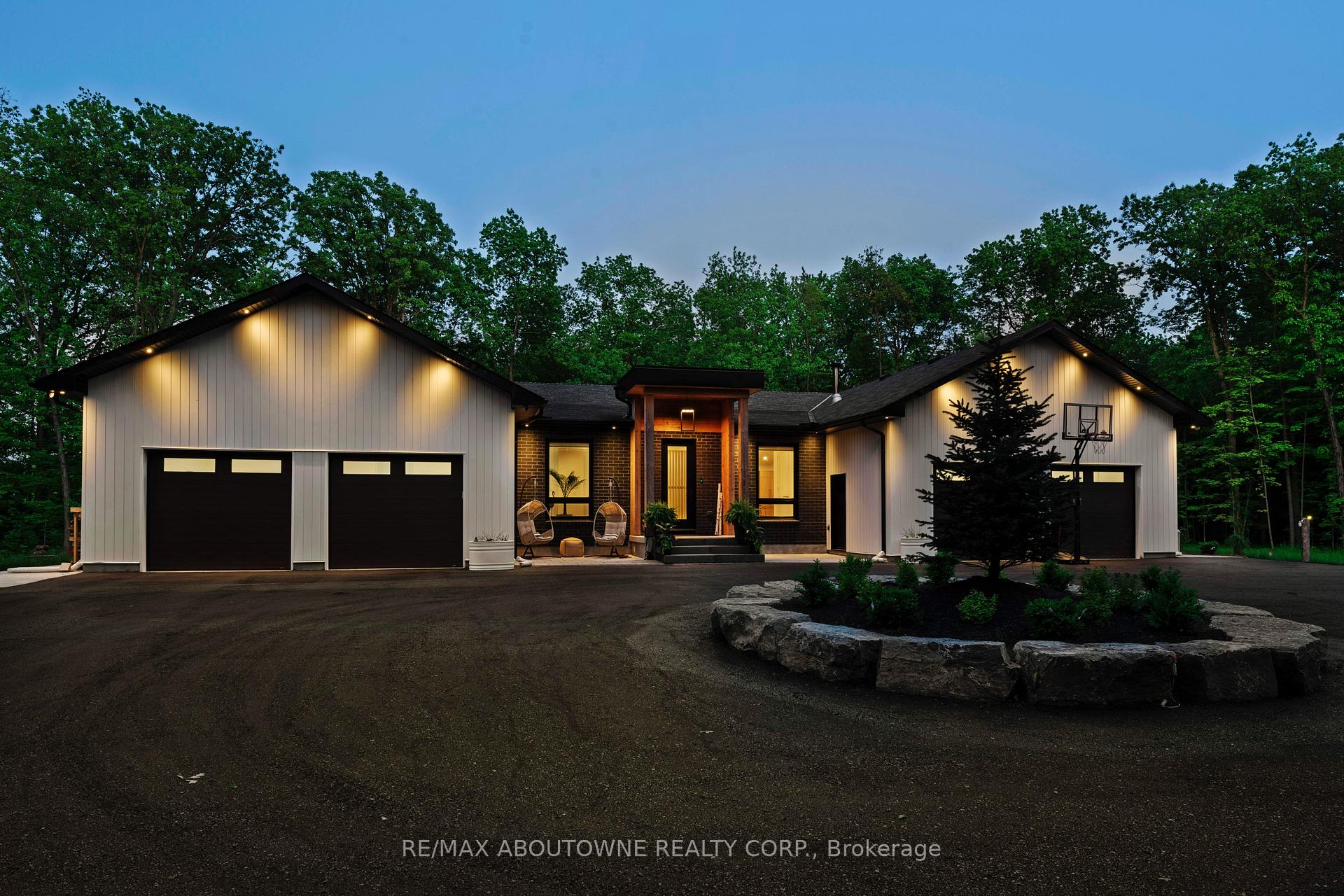 Photo 1 of 295 Allen Road, Grimsby, Grimsby Escarpment — HOMEH
