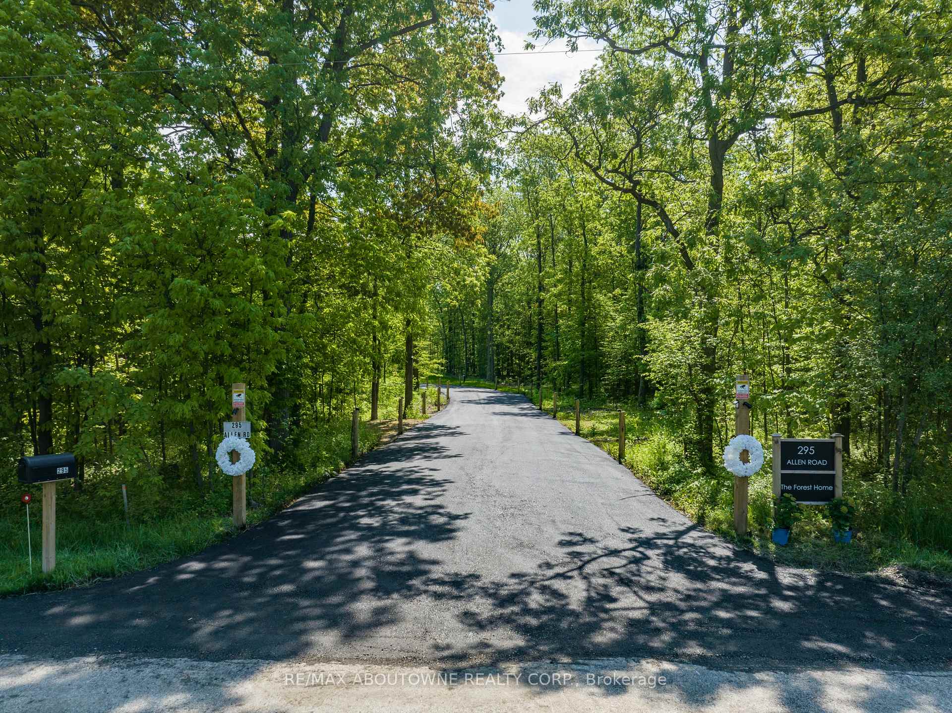 Photo 32 of 295 Allen Road, Grimsby, Grimsby Escarpment — HOMEH