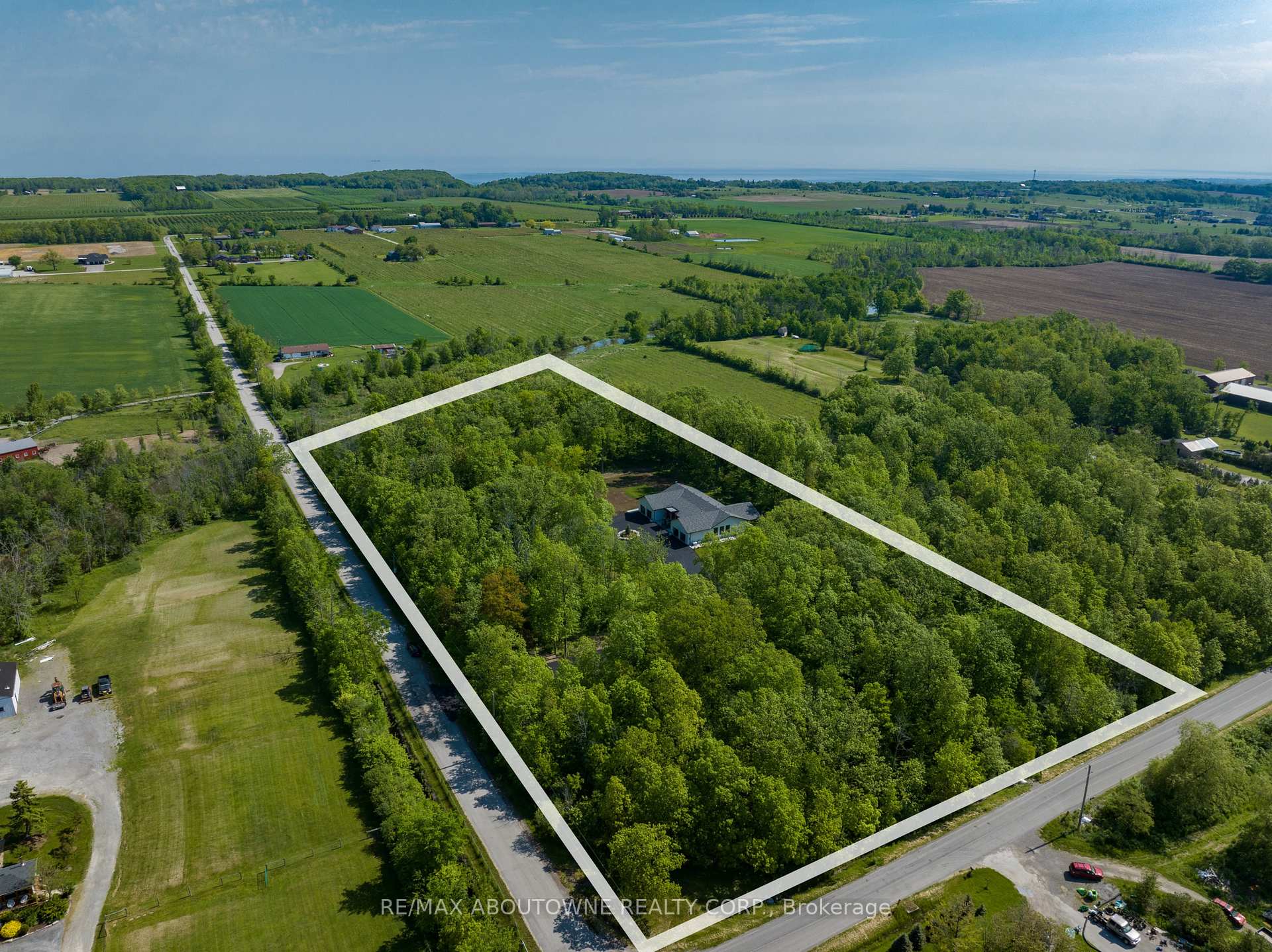 Photo 33 of 295 Allen Road, Grimsby, Grimsby Escarpment — HOMEH