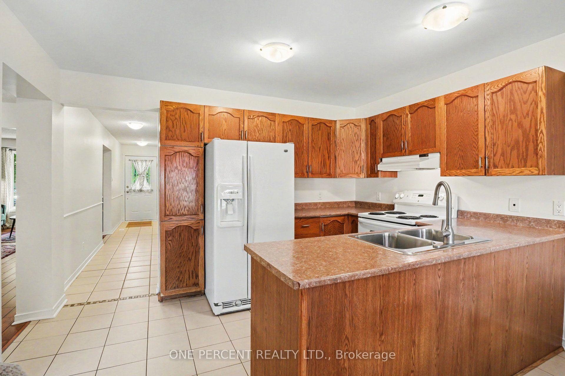 Photo 6 of 161 Beechfern Drive, Ottawa, Stittsville (Central) — HOMEH