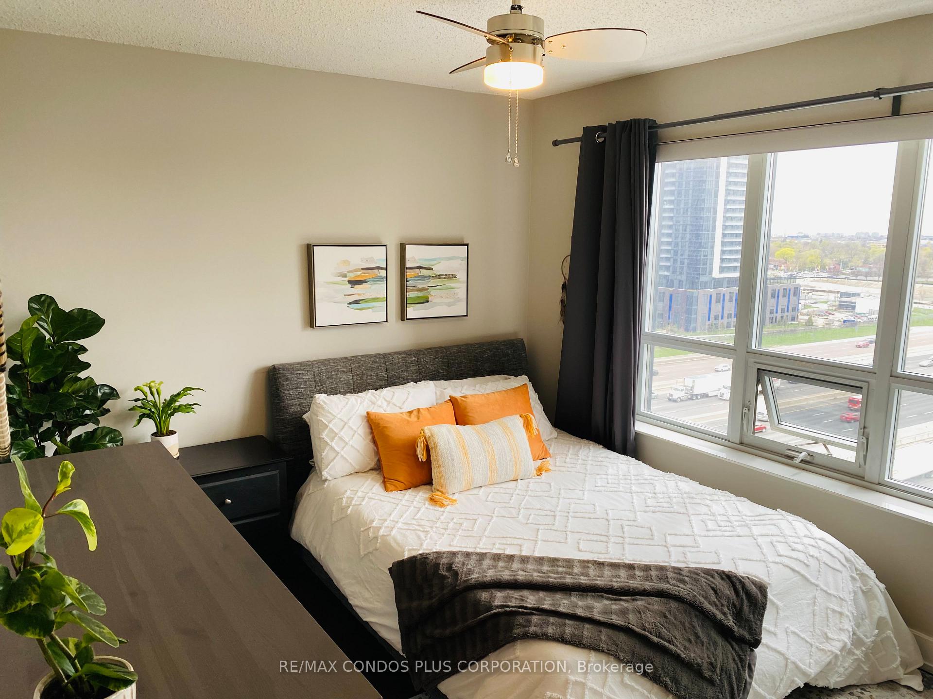 Photo 9 of Unit 927, 2 Eva Road, Etobicoke, Etobicoke West Mall — HOMEH