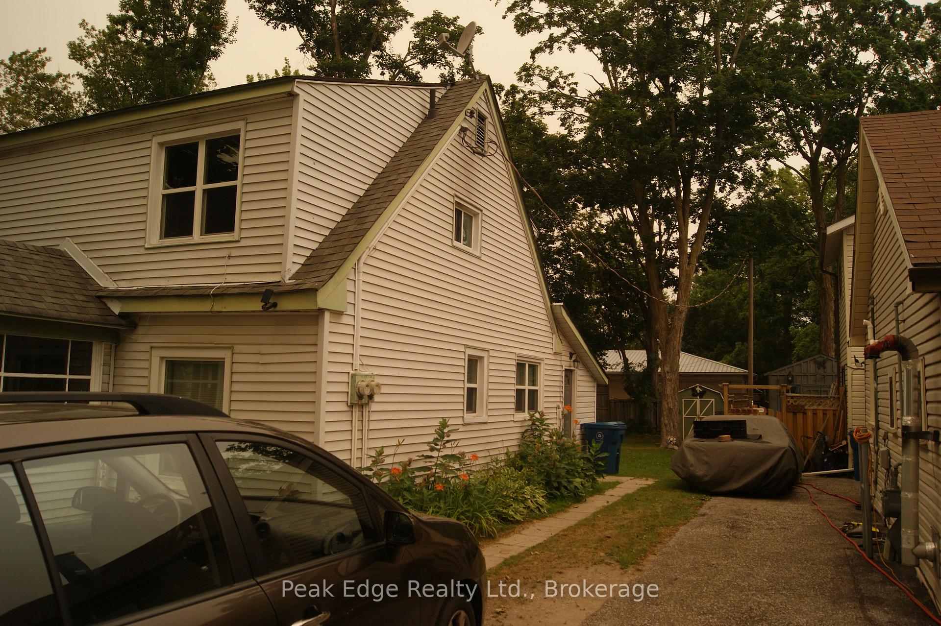 Photo 8 of 338 Colborne Street W, Orillia — HOMEH