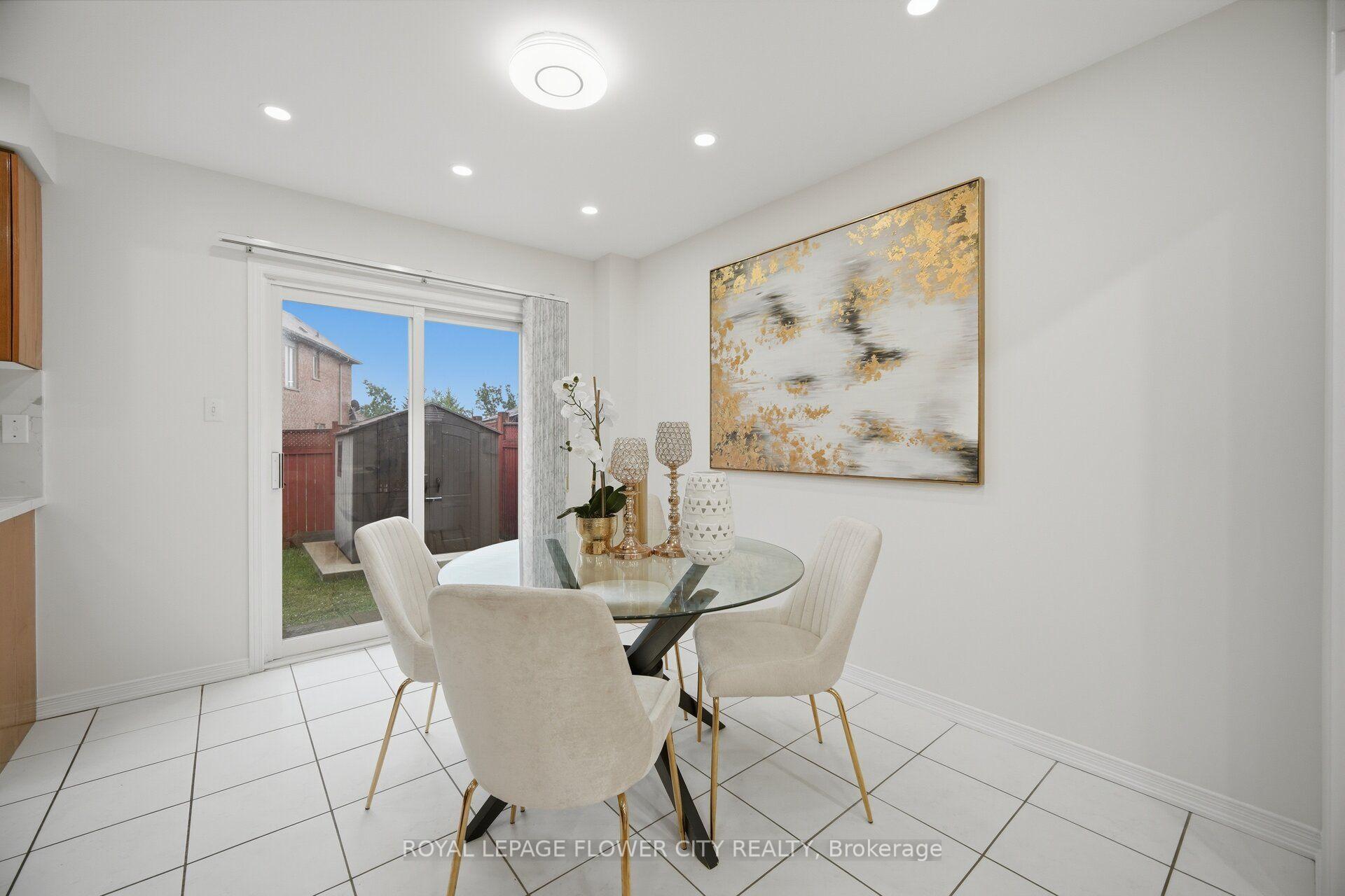 Photo 17 of 25 Skylar Circle, Brampton, Bram East — HOMEH