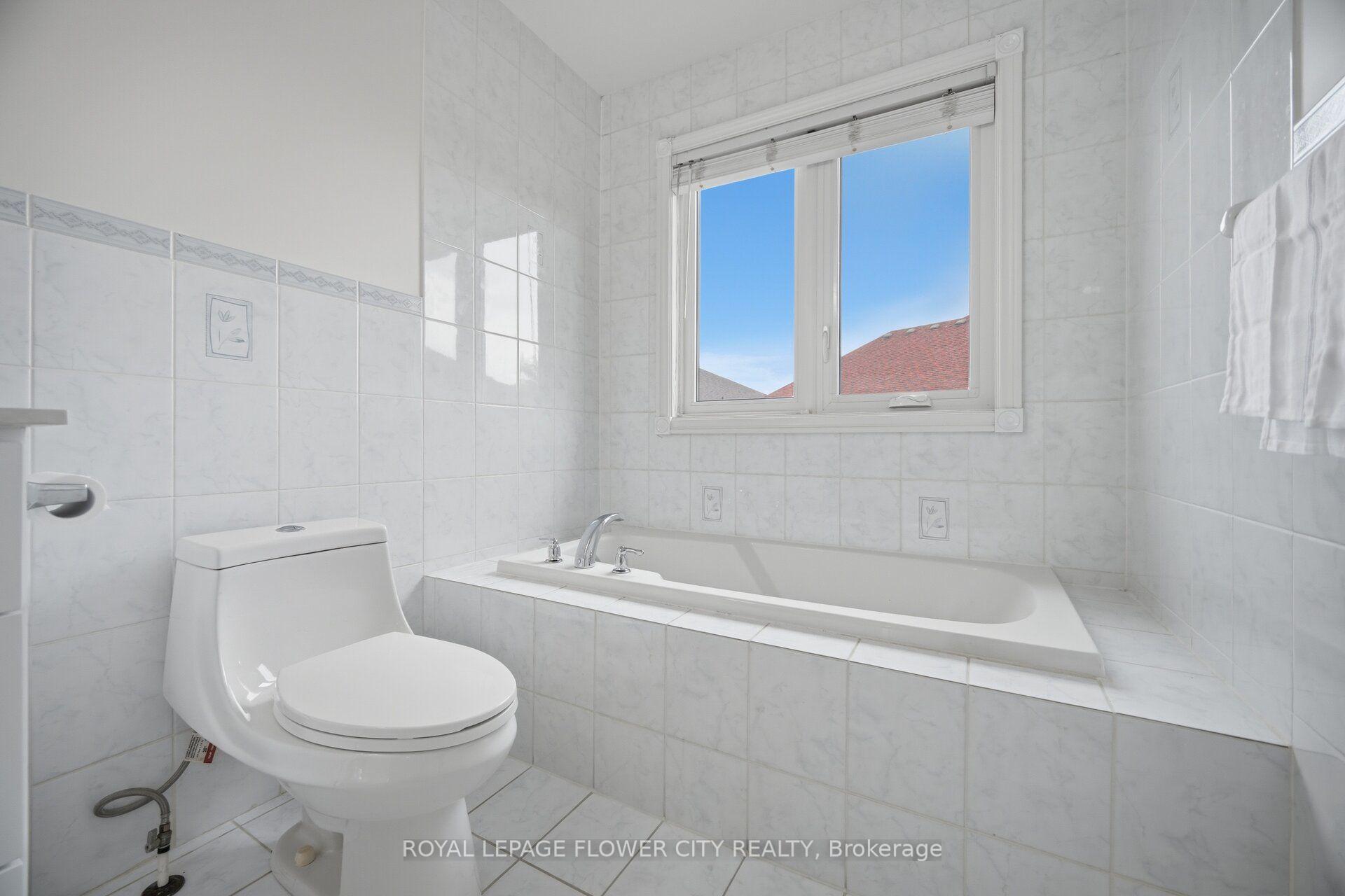 Photo 26 of 25 Skylar Circle, Brampton, Bram East — HOMEH