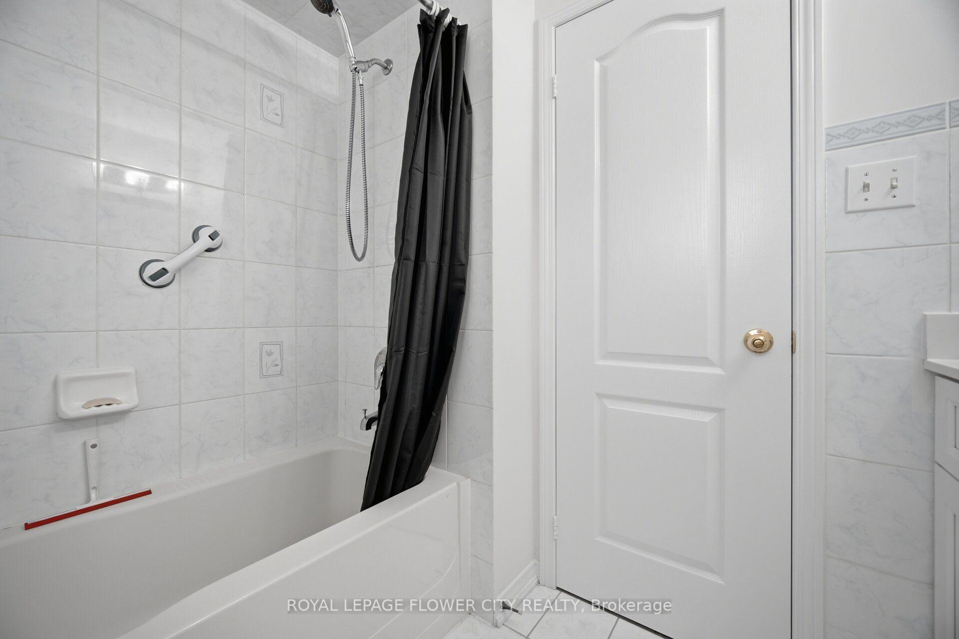 Photo 35 of 25 Skylar Circle, Brampton, Bram East — HOMEH