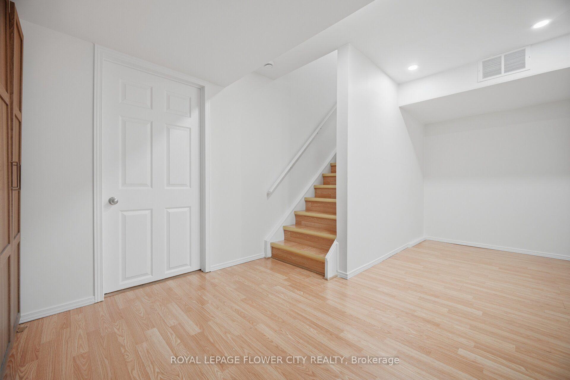 Photo 36 of 25 Skylar Circle, Brampton, Bram East — HOMEH