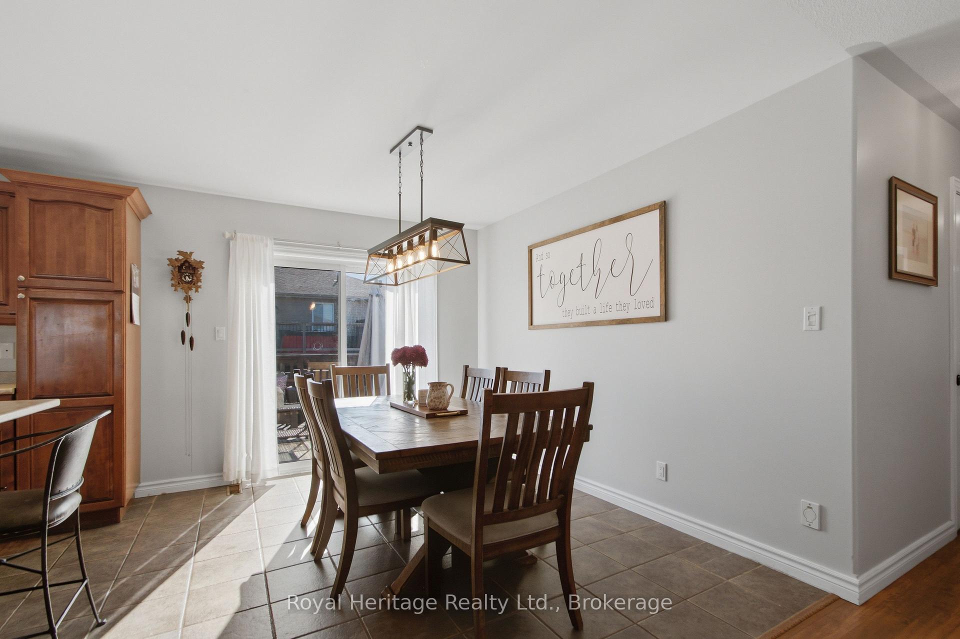Photo 10 of 29 Forest Valley Drive, Quinte West, Frankford Ward — HOMEH