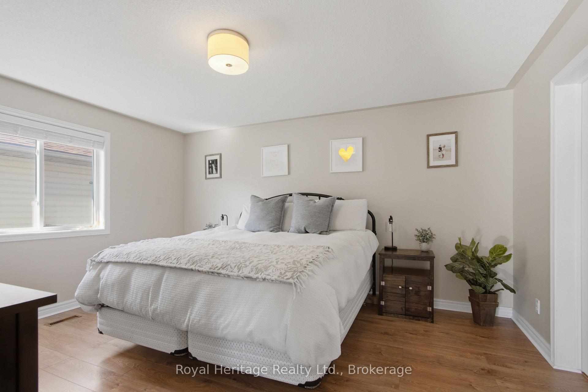Photo 12 of 29 Forest Valley Drive, Quinte West, Frankford Ward — HOMEH