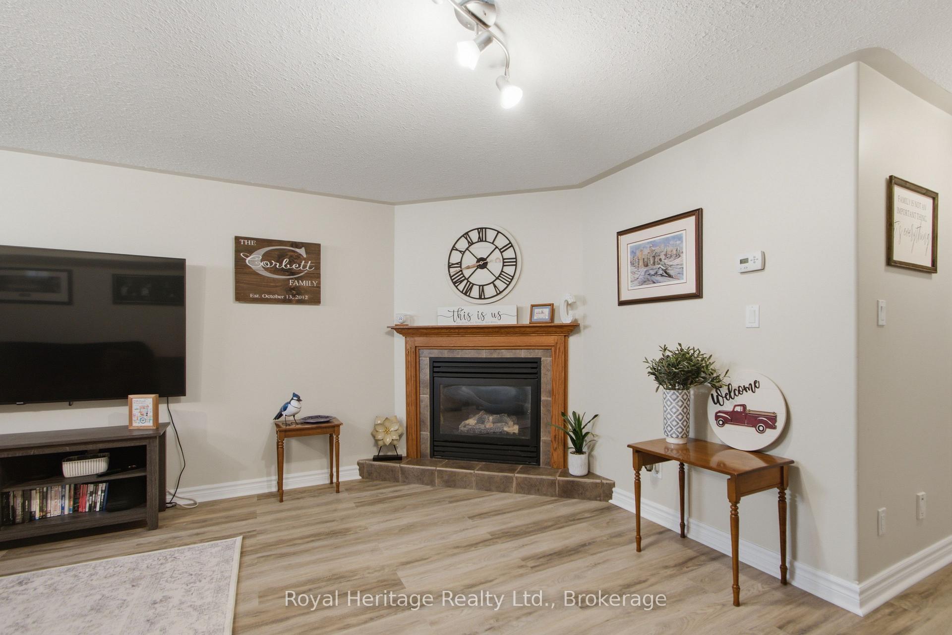 Photo 20 of 29 Forest Valley Drive, Quinte West, Frankford Ward — HOMEH
