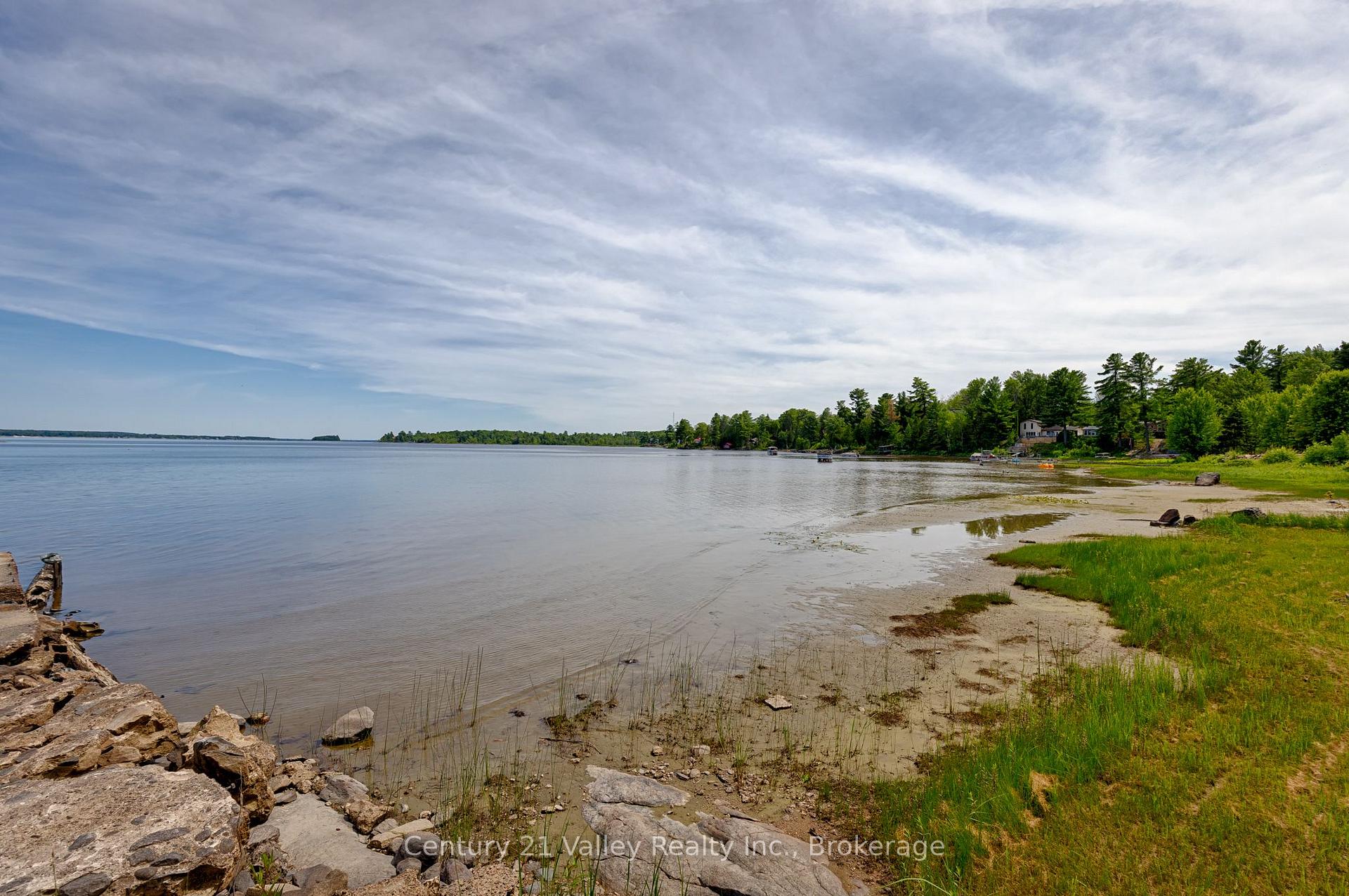 Photo 4 of 502A MacGregor Bay Trail, Petawawa, Petawawa — HOMEH