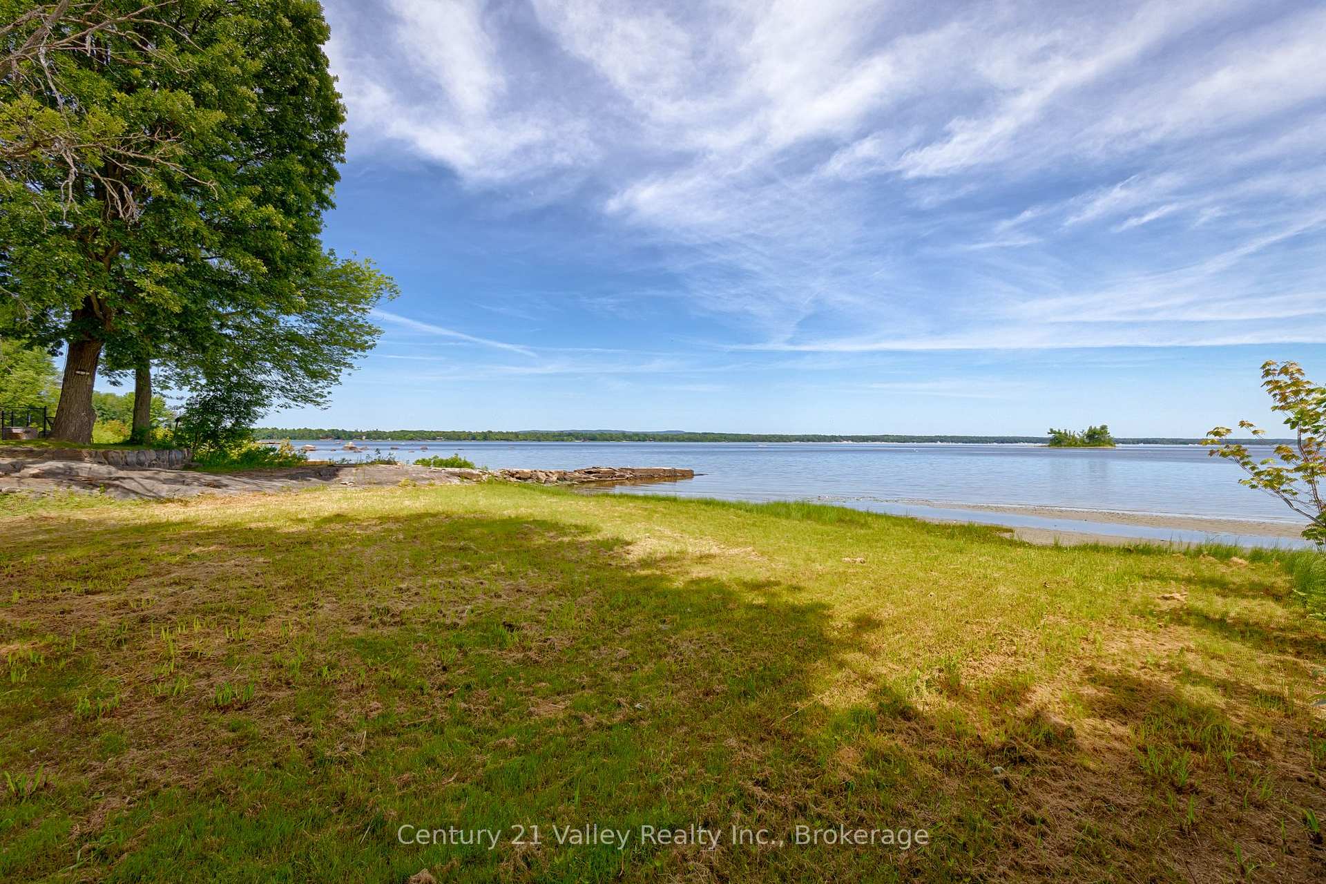 Photo 5 of 502A MacGregor Bay Trail, Petawawa, Petawawa — HOMEH