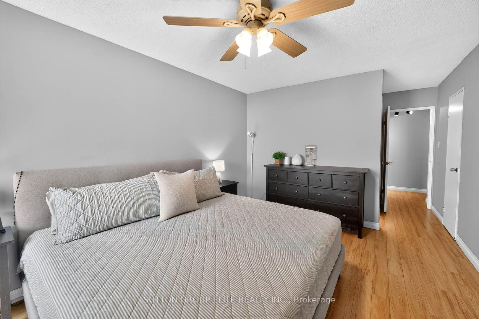 Photo 18 of Unit 2010, 820 Burnhamthorpe Road, Etobicoke, Markland Wood — HOMEH