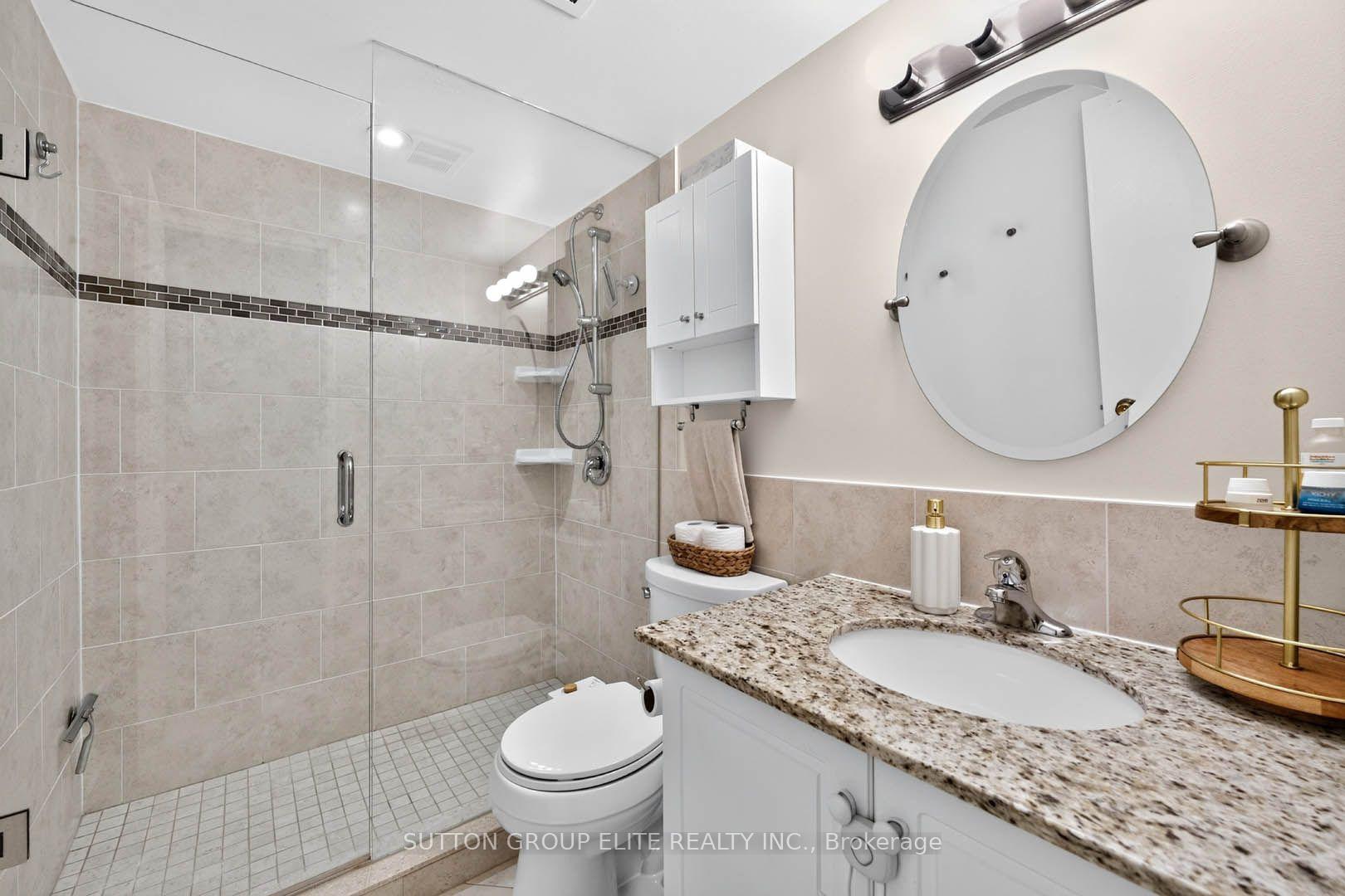 Photo 21 of Unit 2010, 820 Burnhamthorpe Road, Etobicoke, Markland Wood — HOMEH