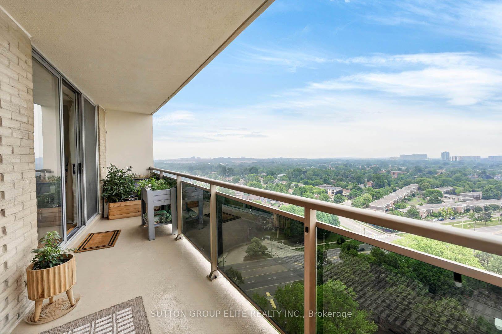 Photo 31 of Unit 2010, 820 Burnhamthorpe Road, Etobicoke, Markland Wood — HOMEH