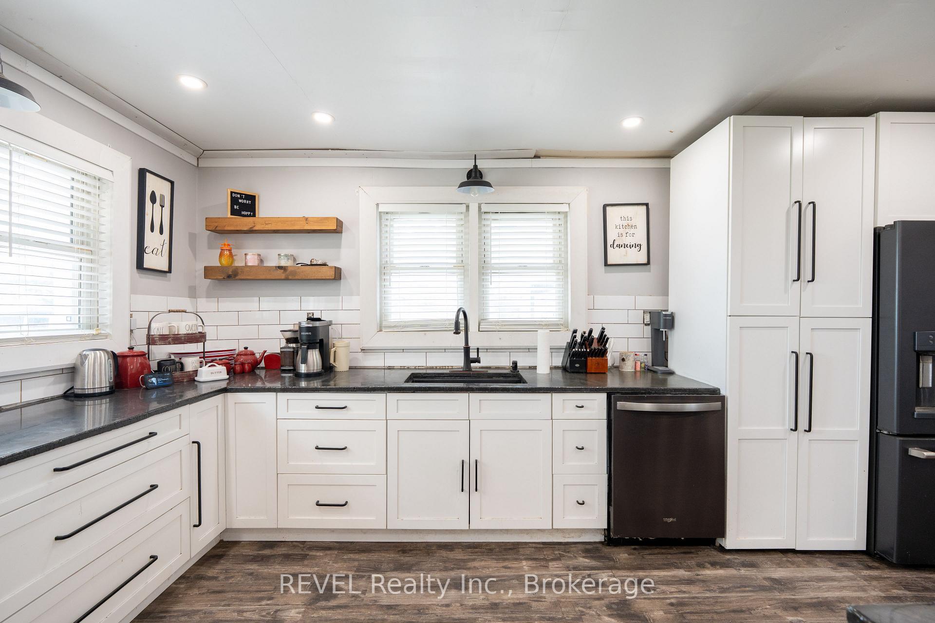 Photo 5 of 10830 3 Highway, Wainfleet, Marshville/Winger — HOMEH
