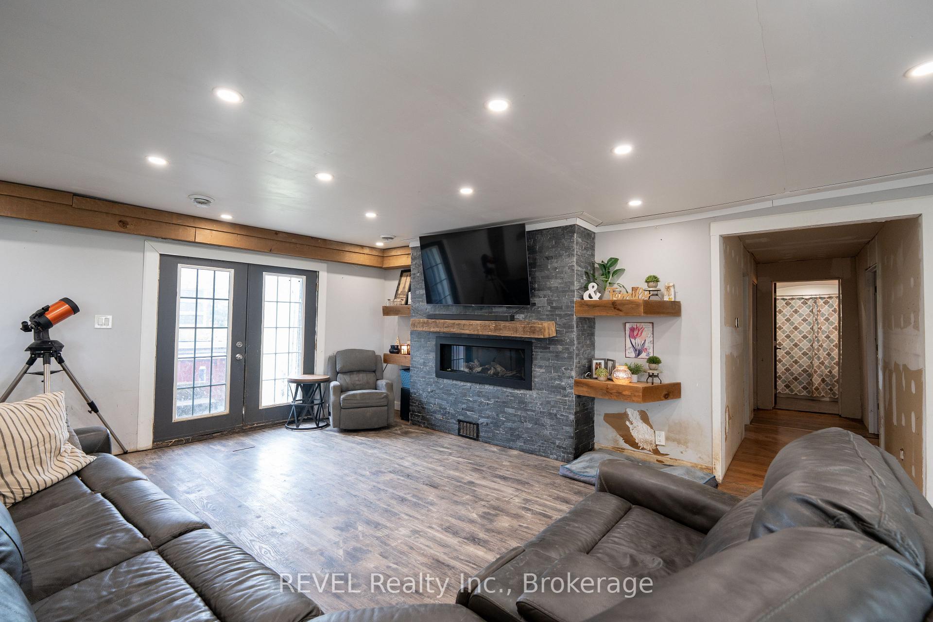 Photo 8 of 10830 3 Highway, Wainfleet, Marshville/Winger — HOMEH