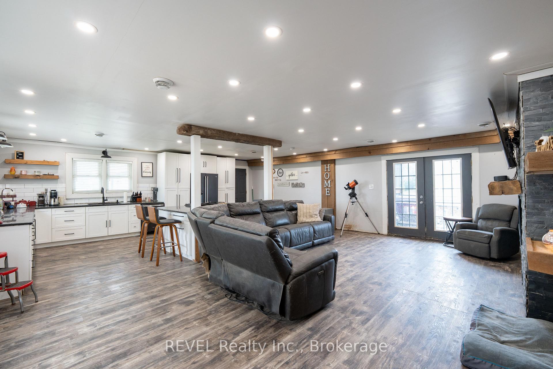 Photo 11 of 10830 3 Highway, Wainfleet, Marshville/Winger — HOMEH