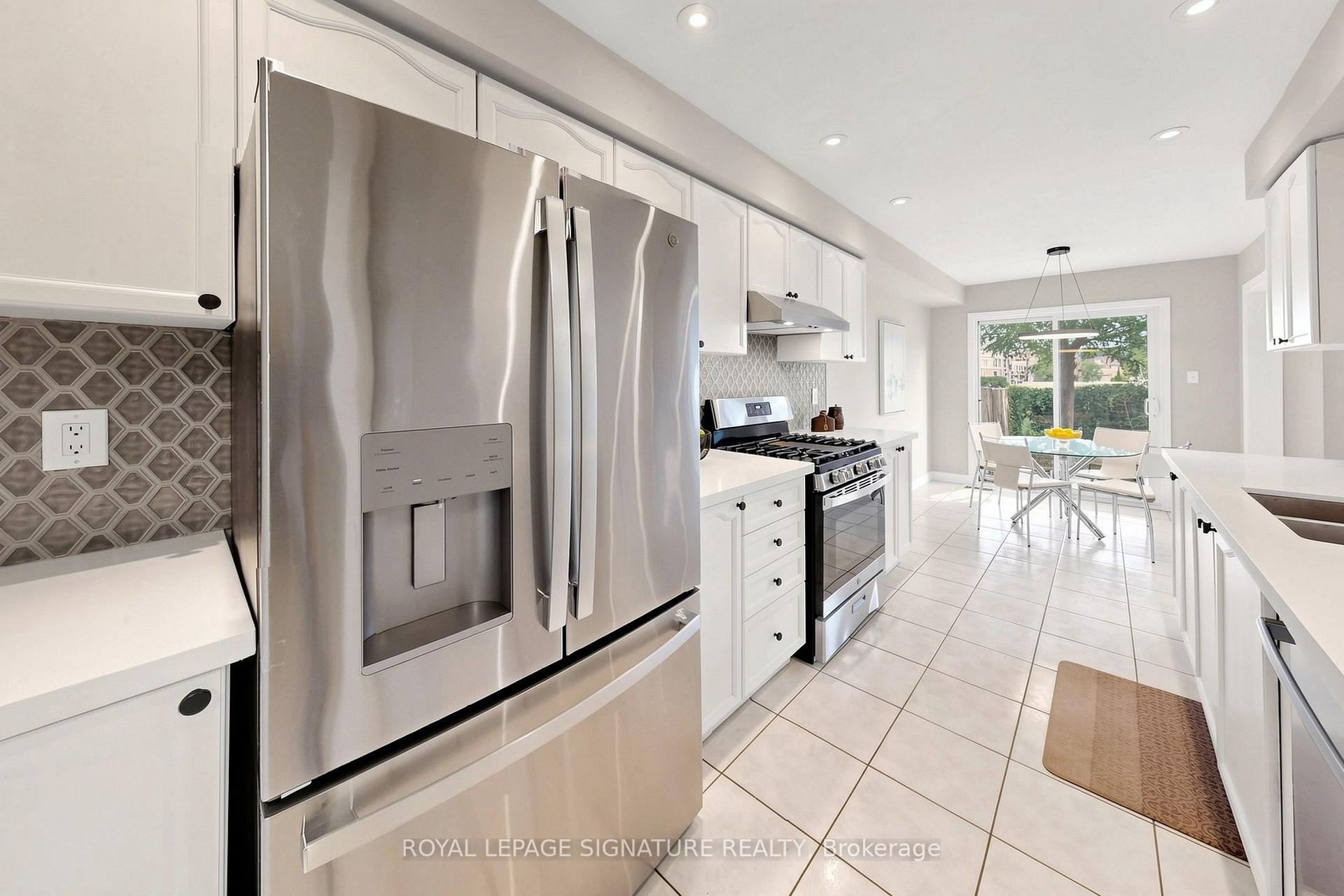 Photo 10 of 136 Maple Sugar Lane, Vaughan, Patterson — HOMEH