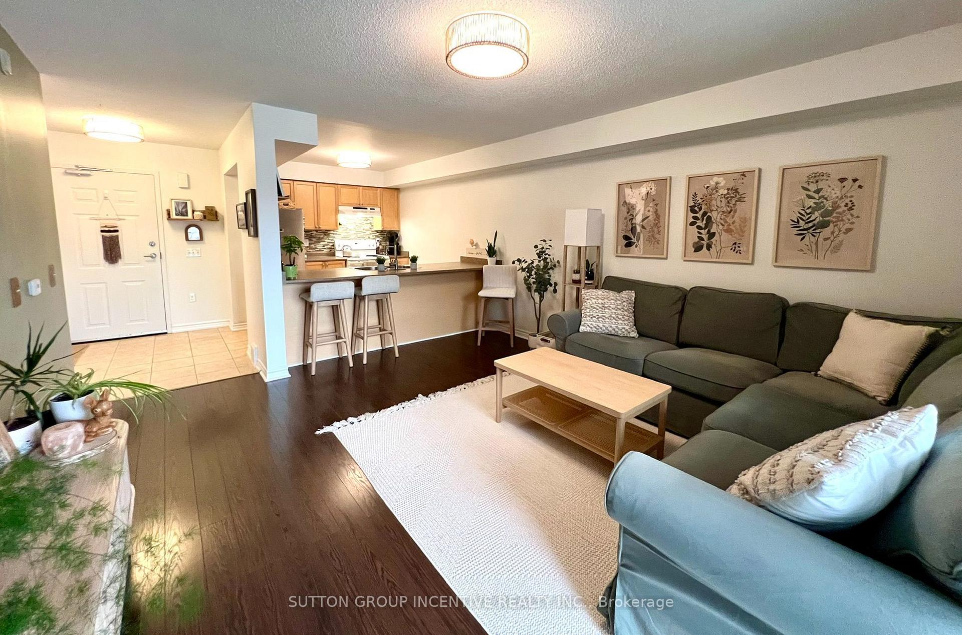 Photo 7 of Unit Unit#5, 137 Sydenham Wells, Barrie, Georgian Drive — HOMEH