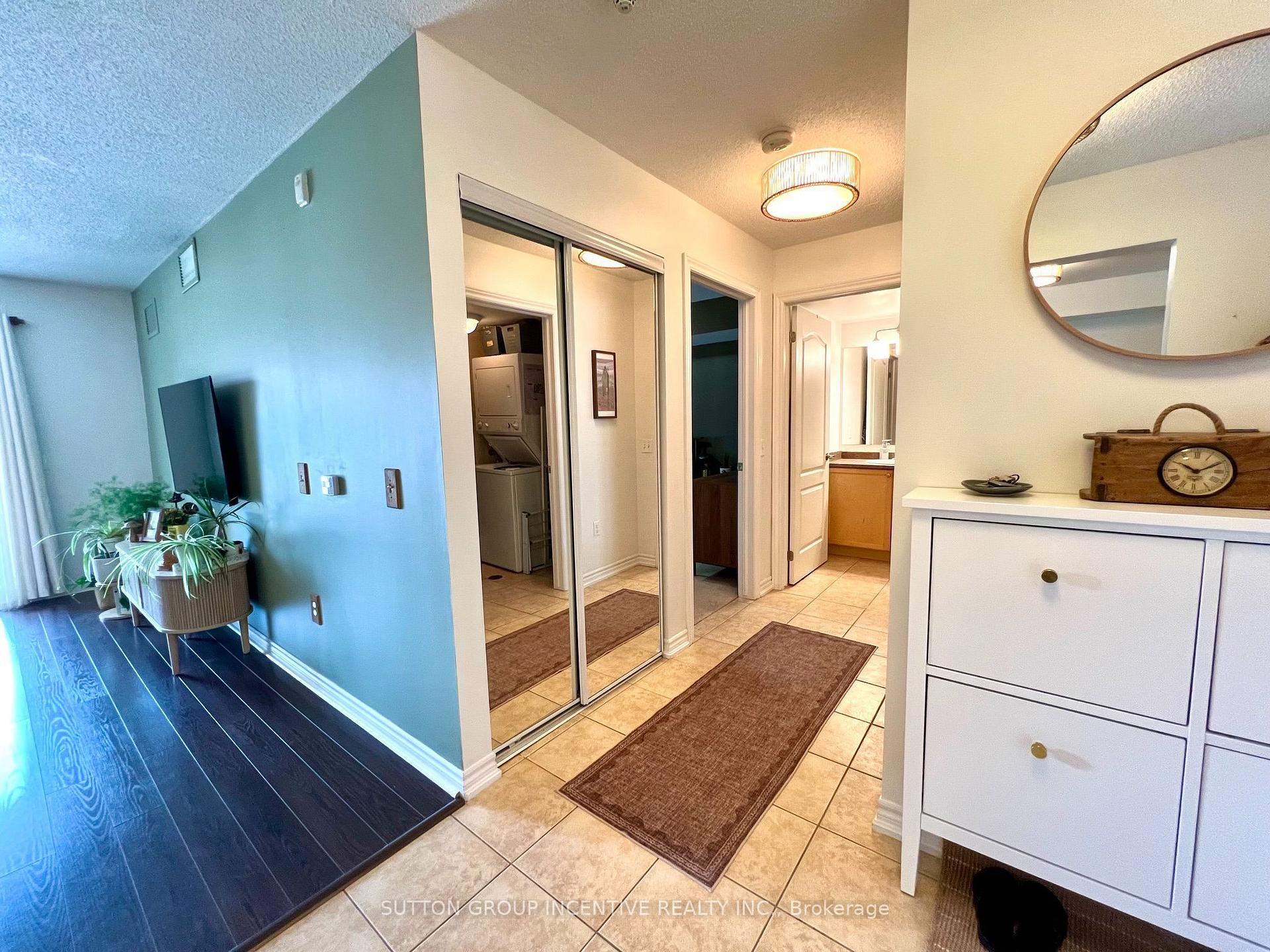 Photo 13 of Unit Unit#5, 137 Sydenham Wells, Barrie, Georgian Drive — HOMEH