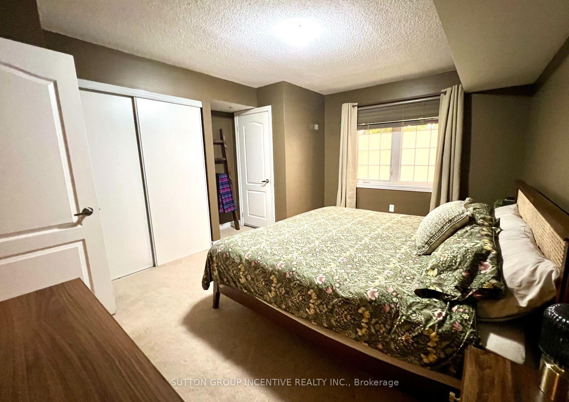 Photo 25 of Unit Unit#5, 137 Sydenham Wells, Barrie, Georgian Drive — HOMEH