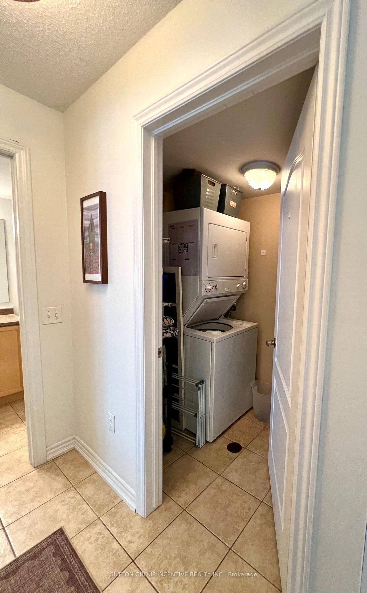 Photo 27 of Unit Unit#5, 137 Sydenham Wells, Barrie, Georgian Drive — HOMEH