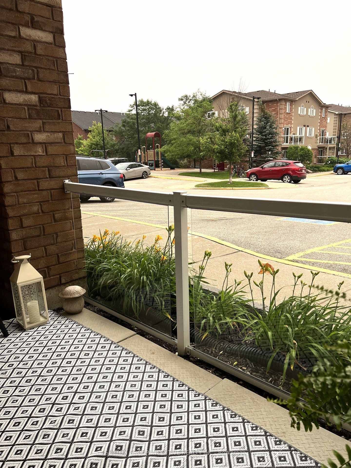 Photo 31 of Unit Unit#5, 137 Sydenham Wells, Barrie, Georgian Drive — HOMEH