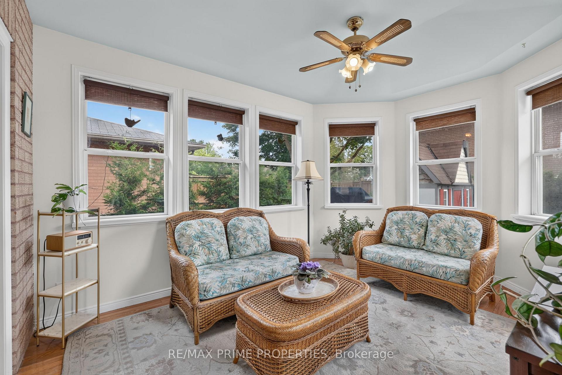 Photo 9 of 27 Testa Road, Uxbridge — HOMEH
