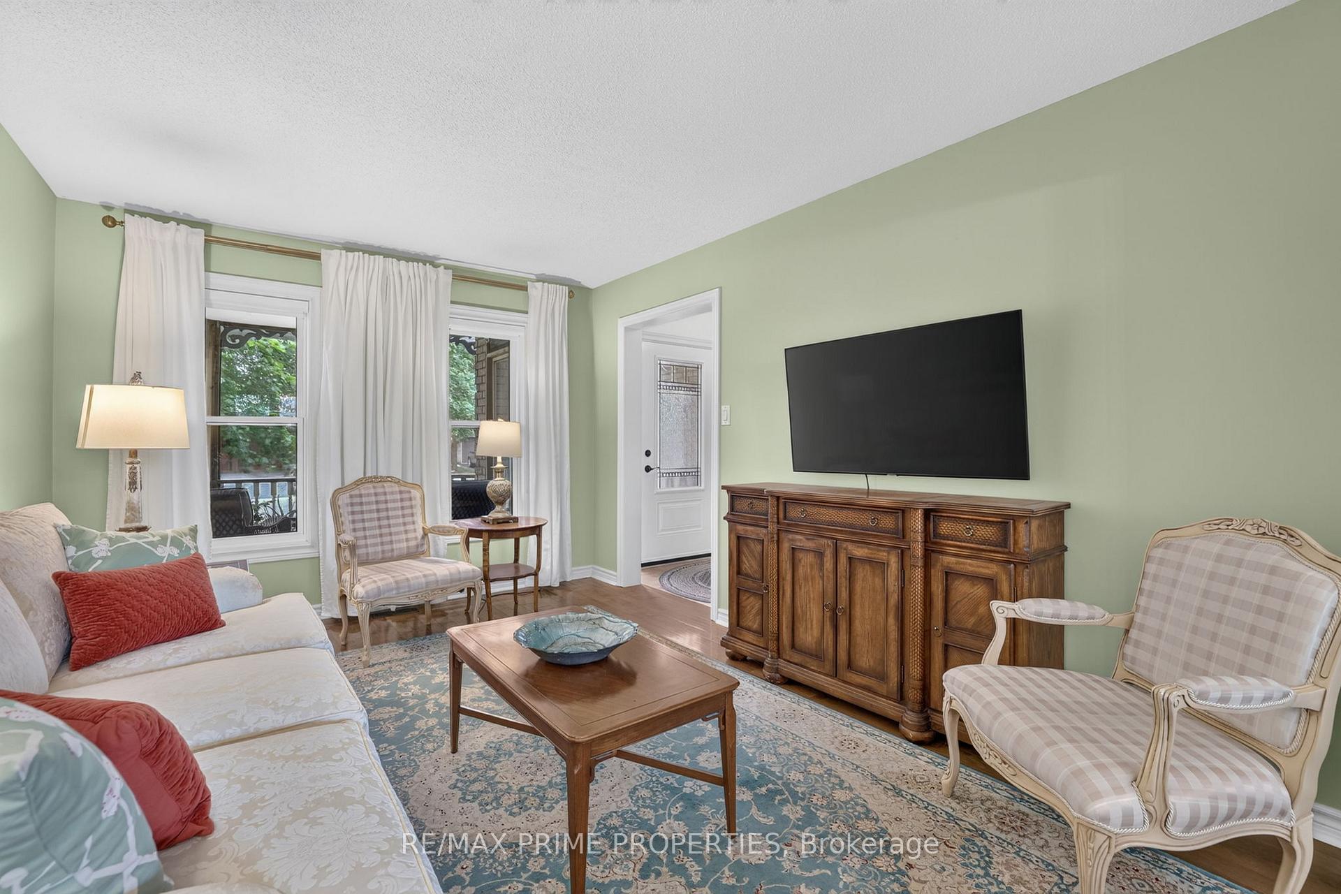 Photo 20 of 27 Testa Road, Uxbridge — HOMEH