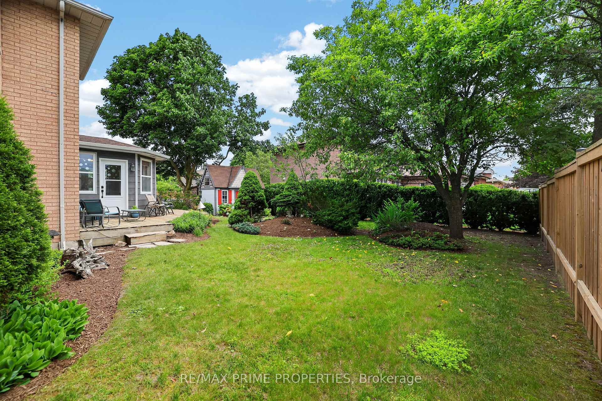 Photo 41 of 27 Testa Road, Uxbridge — HOMEH