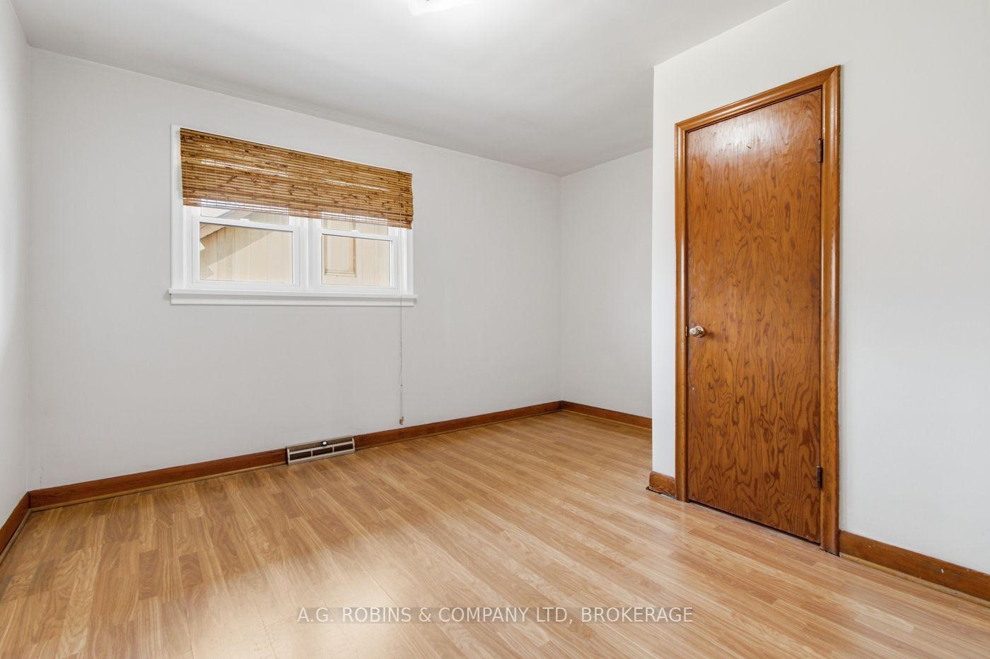 Photo 16 of 140 Classic Avenue, Welland, Lincoln/Crowland — HOMEH