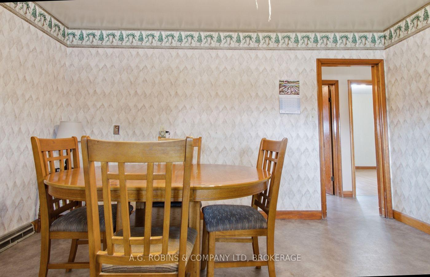 Photo 22 of 140 Classic Avenue, Welland, Lincoln/Crowland — HOMEH