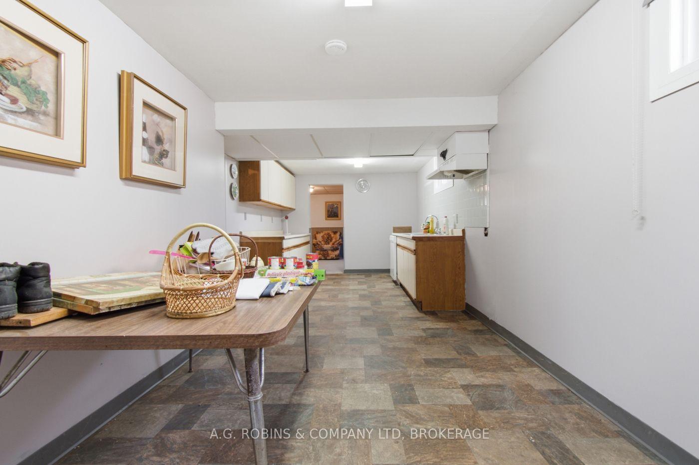 Photo 31 of 140 Classic Avenue, Welland, Lincoln/Crowland — HOMEH