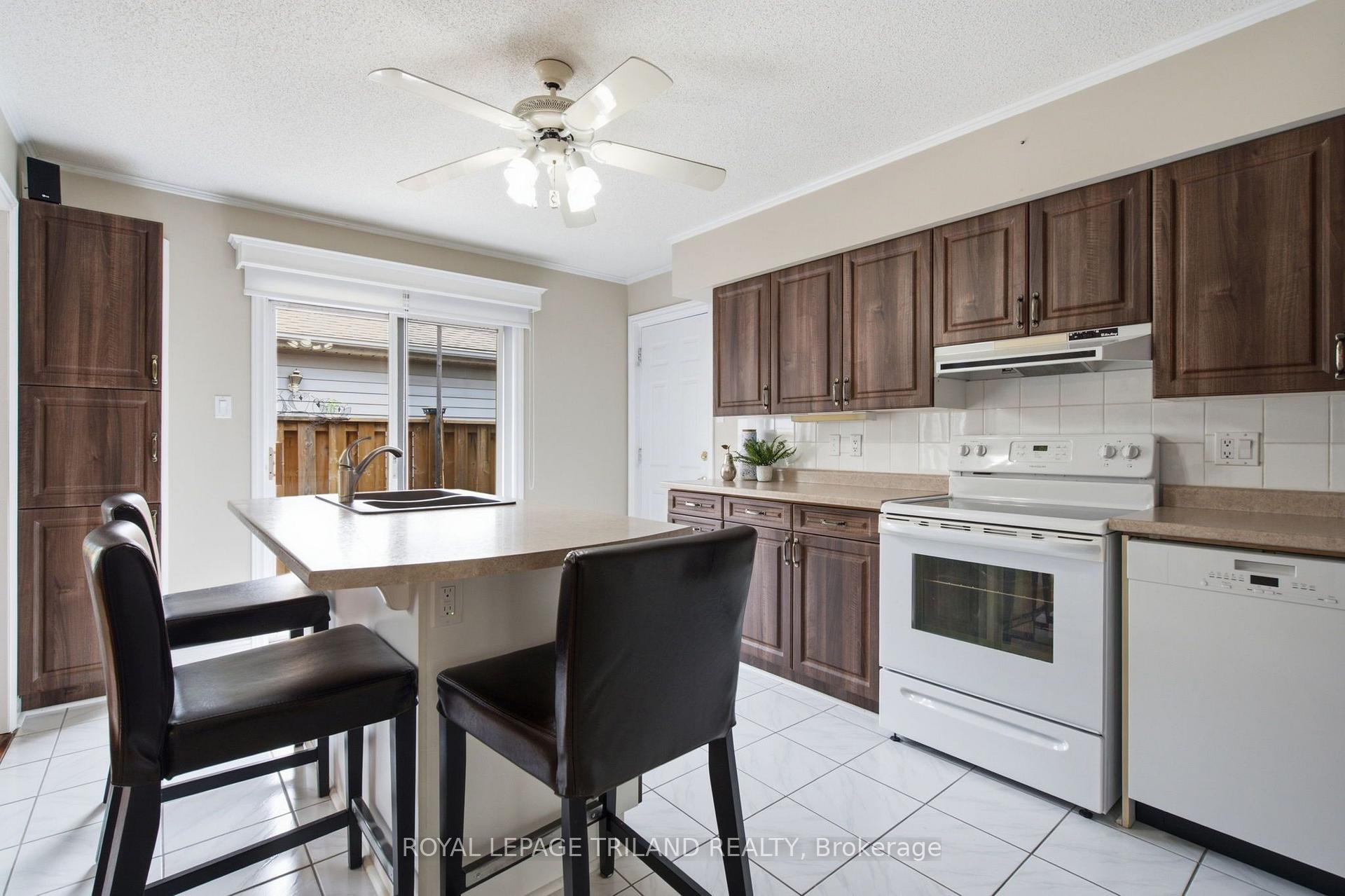 Photo 10 of 12 Shepherd Avenue, London, East H — HOMEH