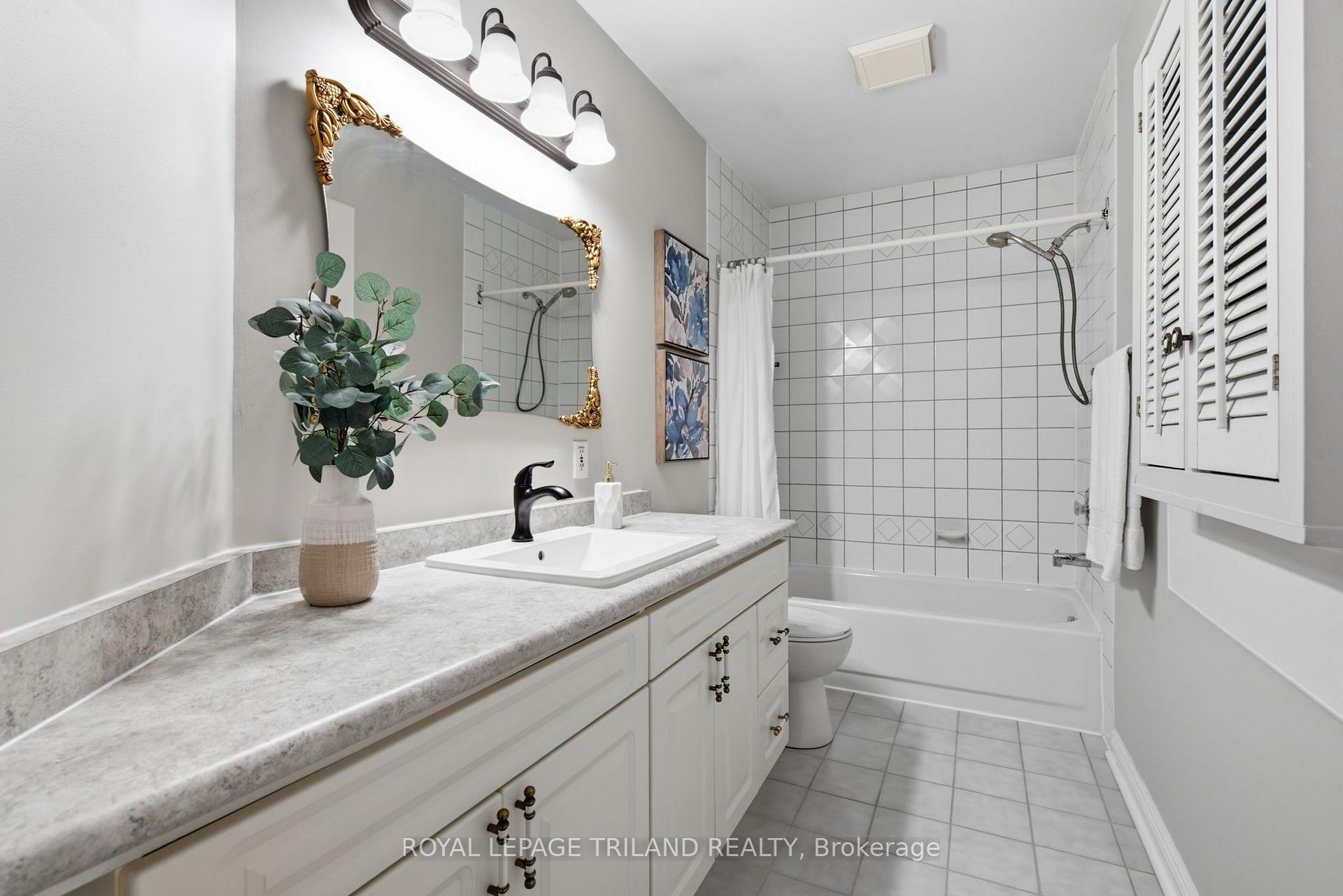 Photo 25 of 12 Shepherd Avenue, London, East H — HOMEH